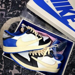 Nik.e Air Jordan 1 Low X Travis Scott Fragment Semi UA