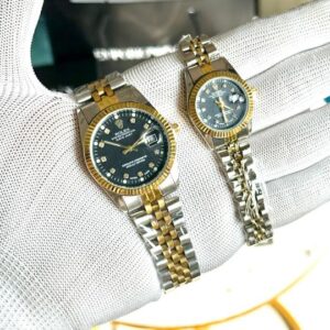 Role_x Oyster Couple