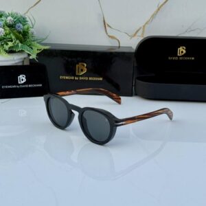 David_Beckham_5255_Black_Strip